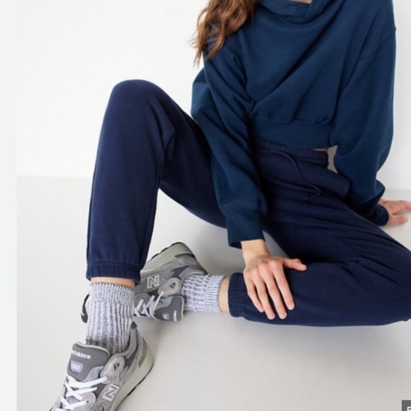 TNA Lounge Set - Picture 2 of 4